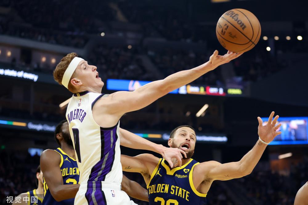 潜移默化地 潜移默化地