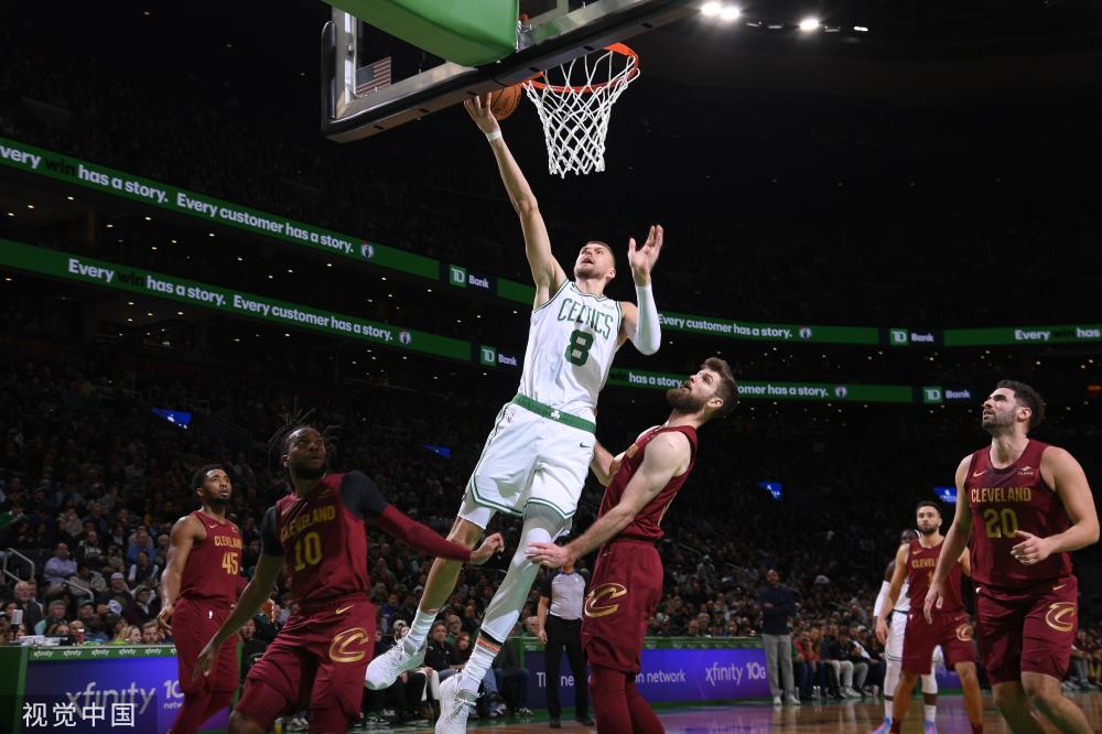 基巧妙地避 基巧妙地避