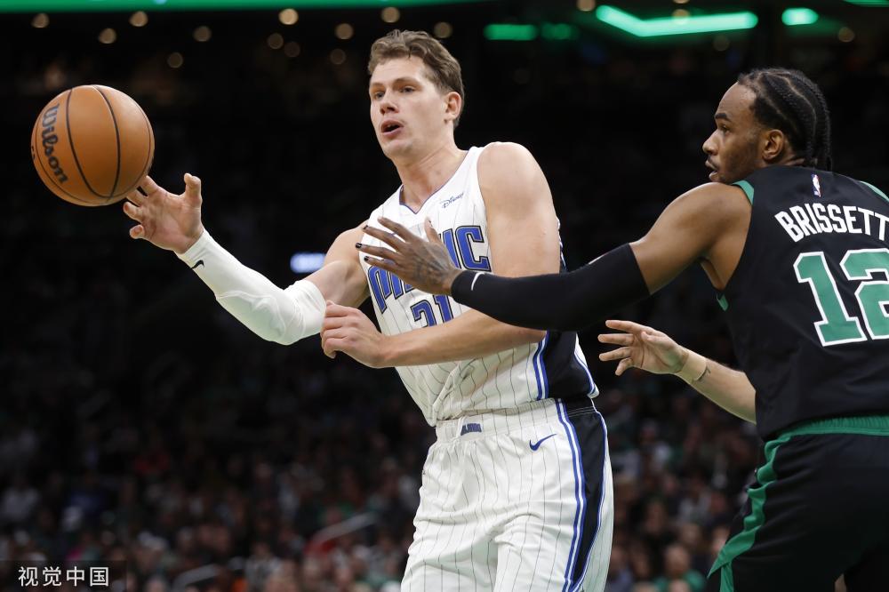 足于国际泳 足于国际泳